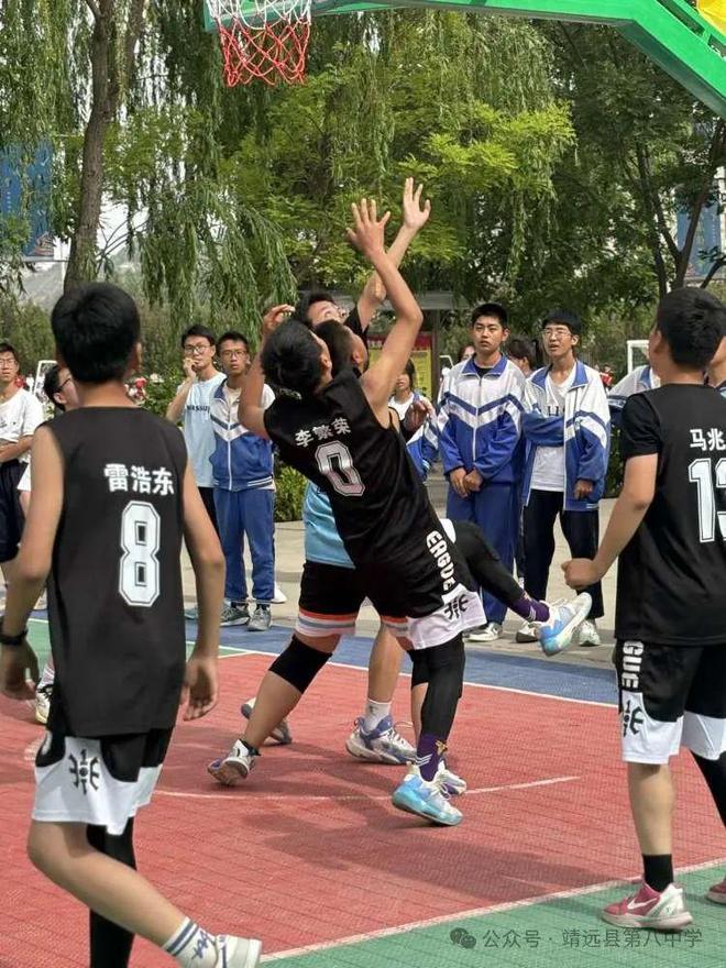 爱游戏-临近终场哨声，球队奋力拼搏誓夺胜利的简单介绍