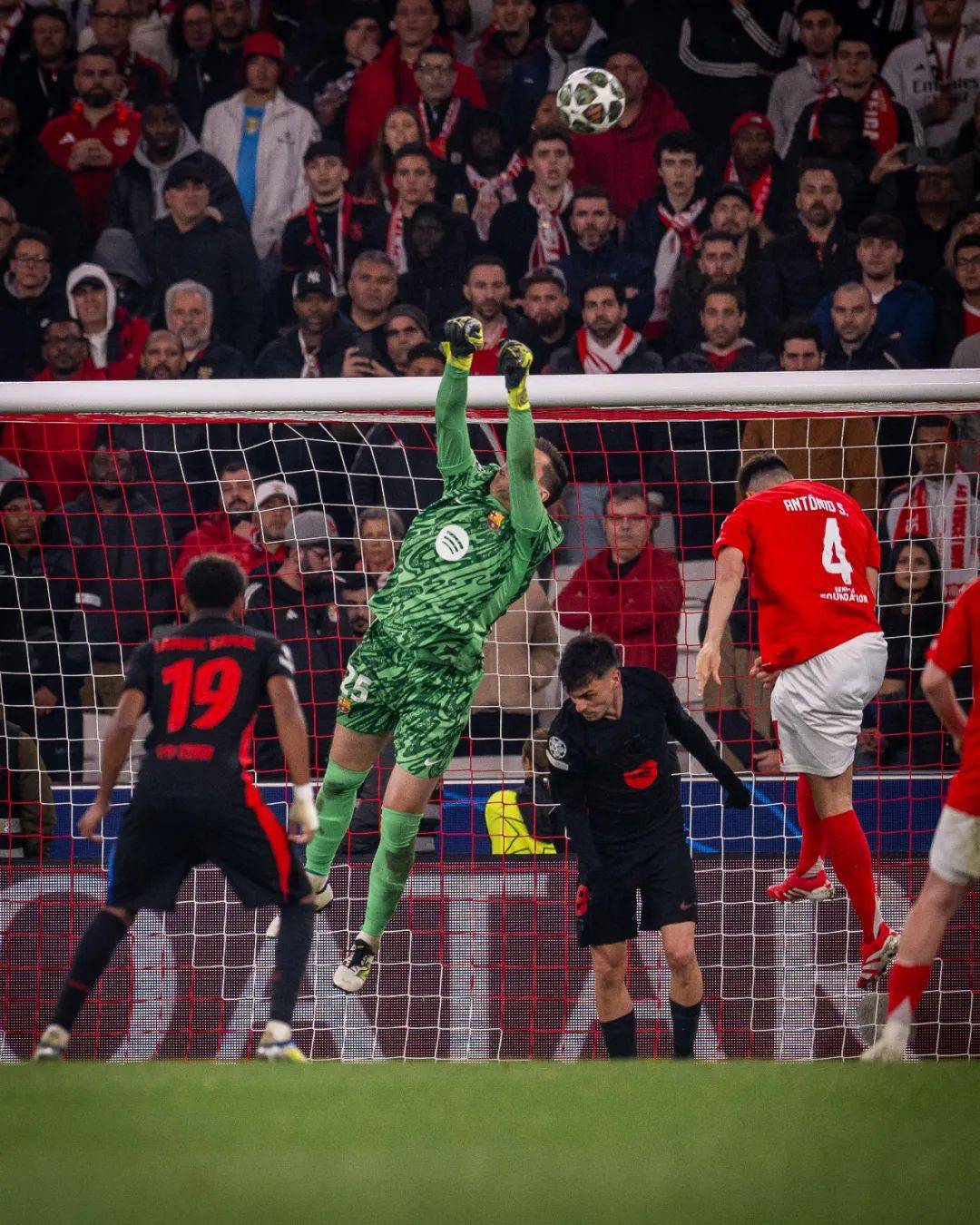 本菲卡客场获胜，出线前景看涨的简单介绍