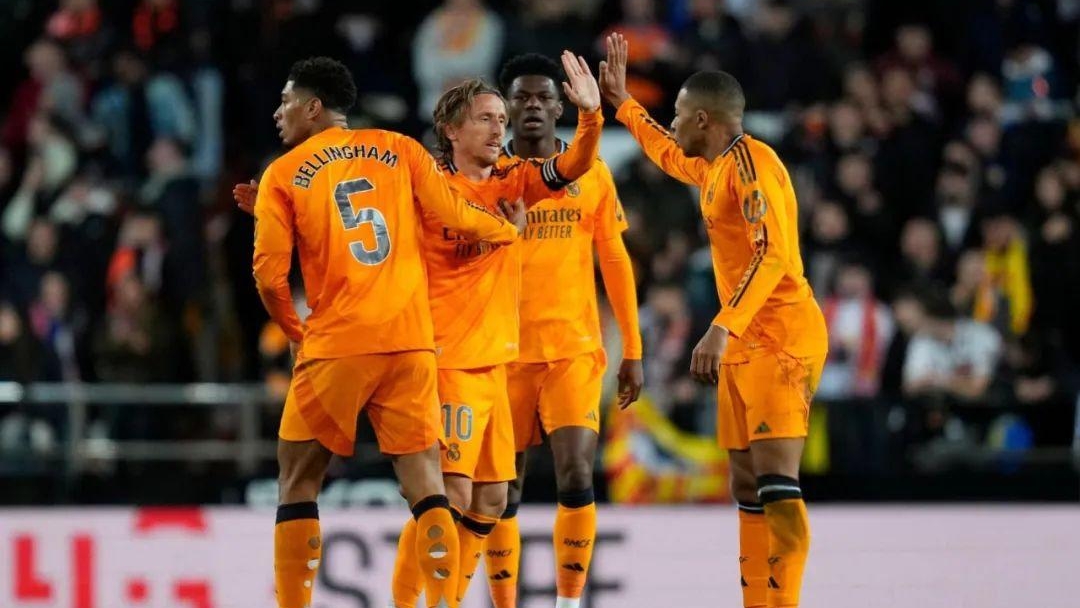 瓦伦西亚客场战胜皇家社会:完成关键胜利的简单介绍 瓦伦西亚客场战胜皇家社会:完成关键胜利的简单介绍