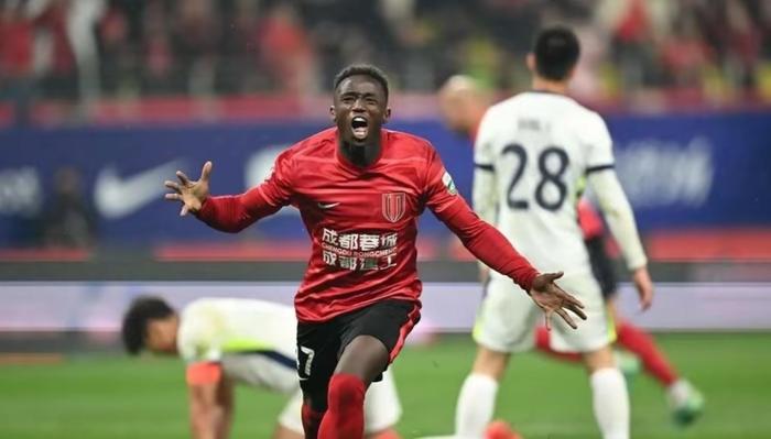 爱游戏官方登录入口-包含贾德森双响！AC米兰稳住争冠局面！的词条