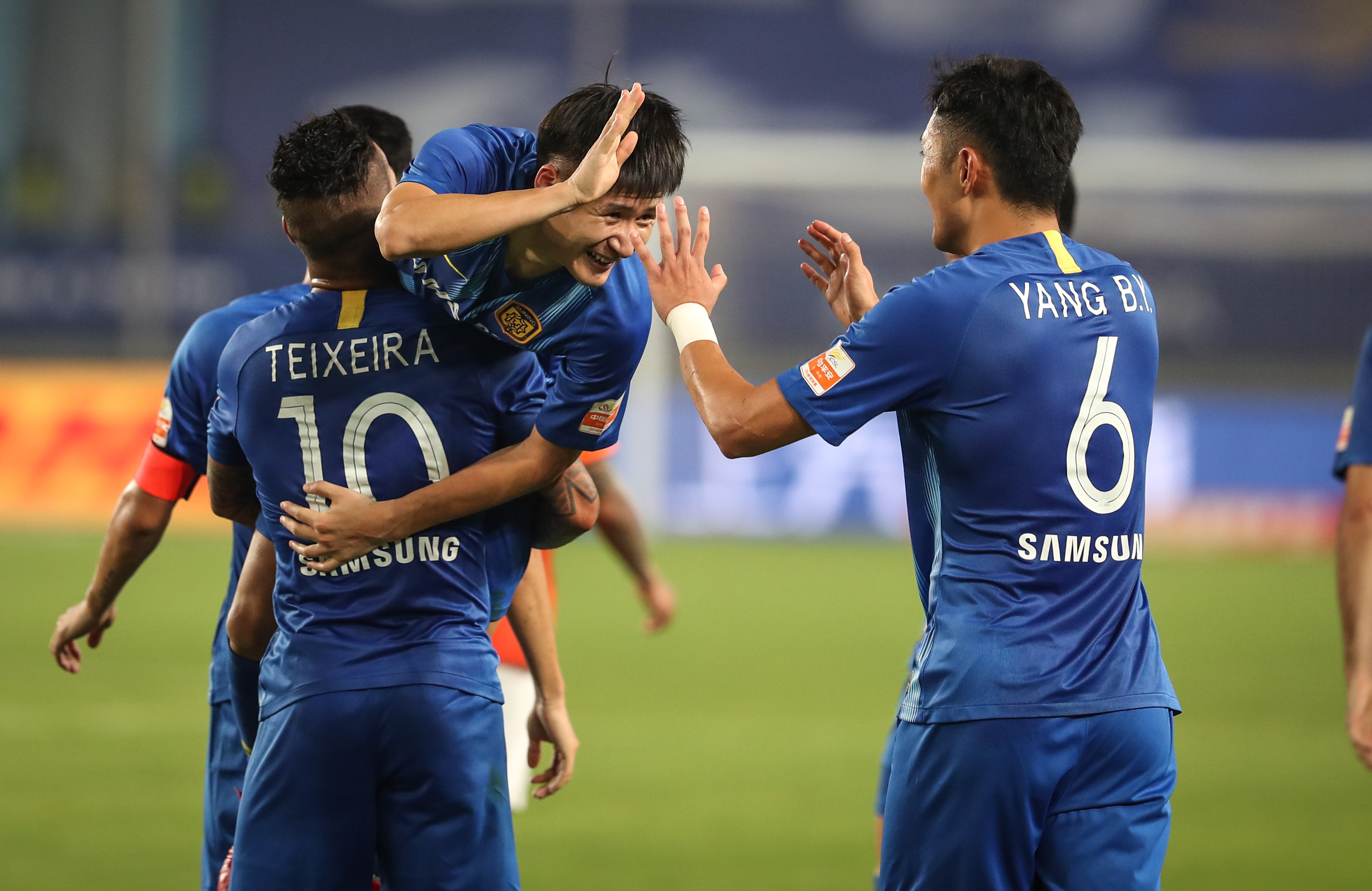 爱游戏官方登录入口-江苏苏宁表现出色，连续取得胜利在中超赛场崭露头角的简单介绍