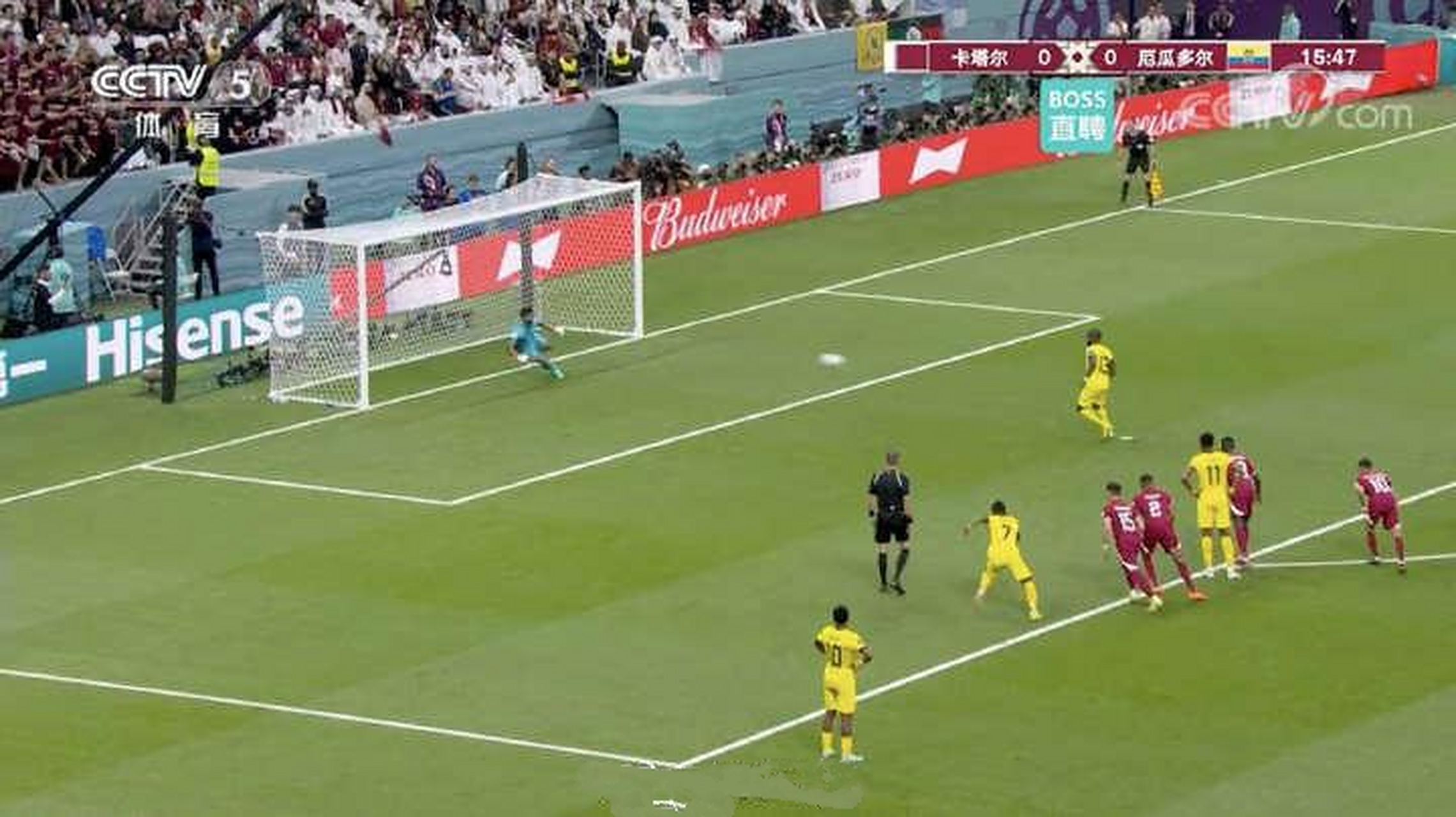 包含瓦伦西亚前锋踢丢点球，球队遭遇失利的词条