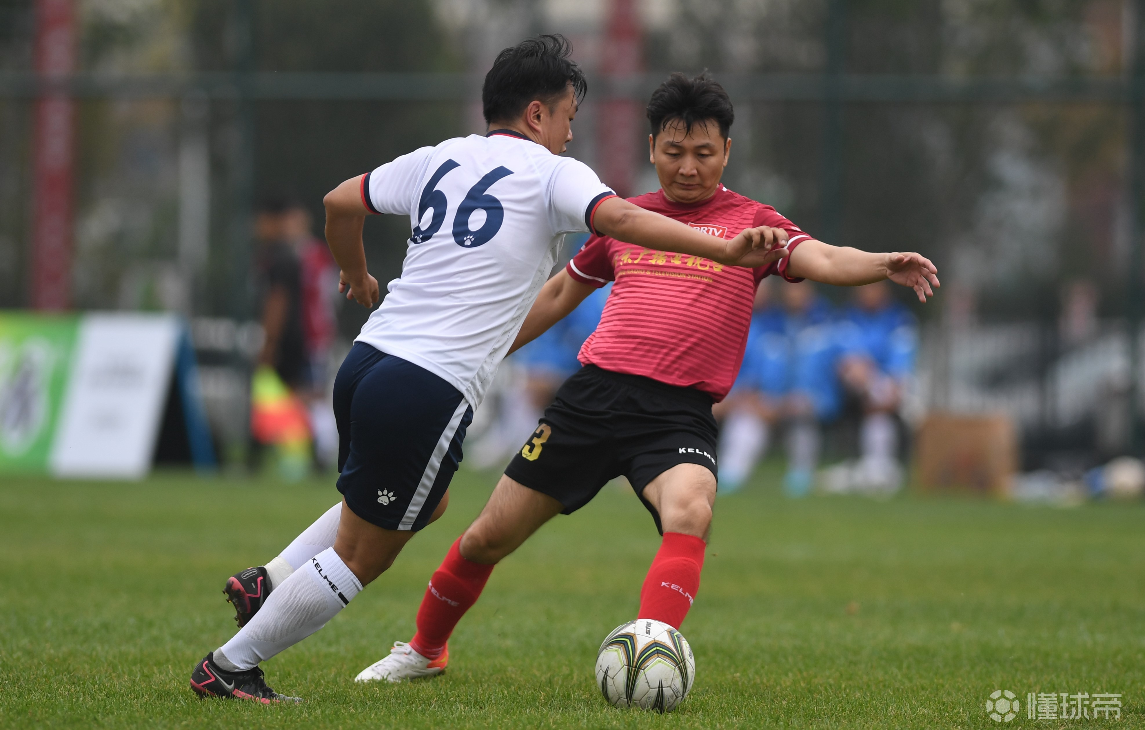 关于国内足球职业联赛激烈角逐精彩继续的信息 关于国内足球职业联赛激烈角逐精彩继续的信息