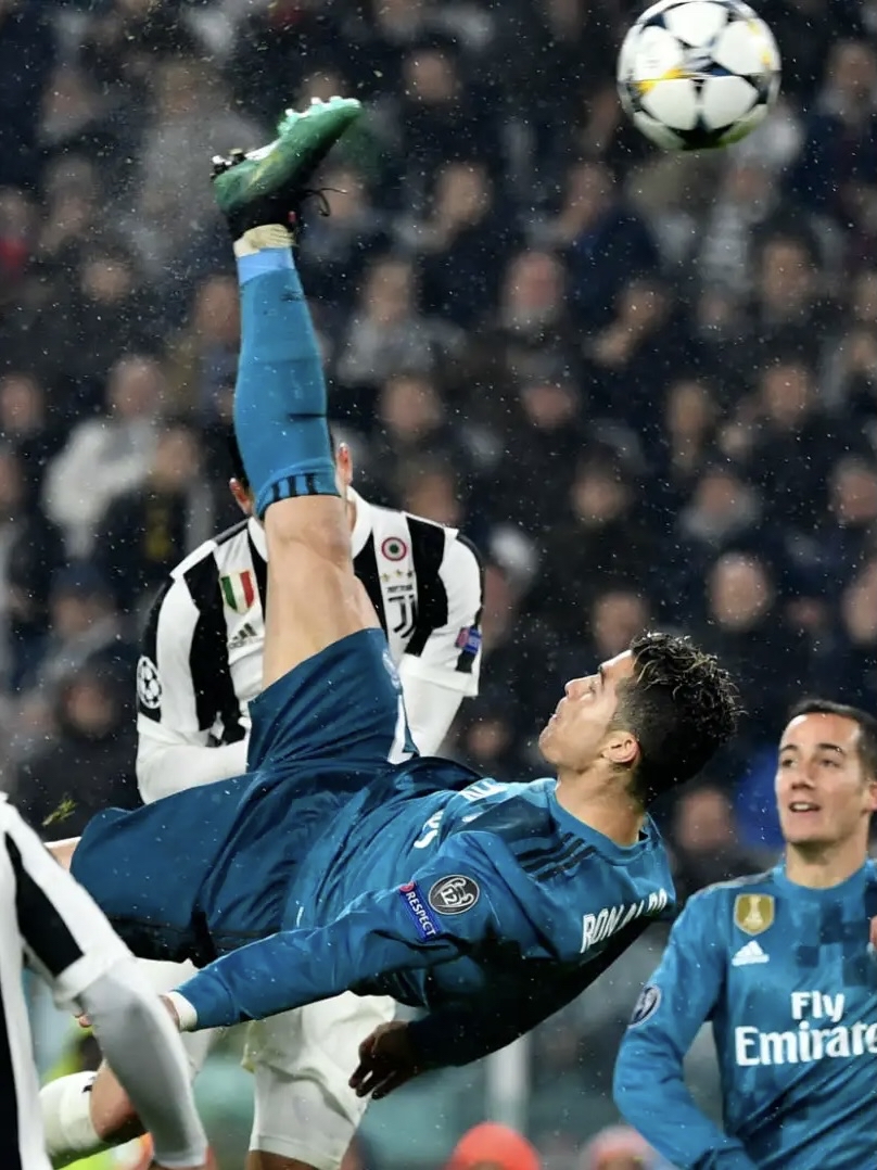 包含尤文图斯憾平出局，欧冠底线突破的词条