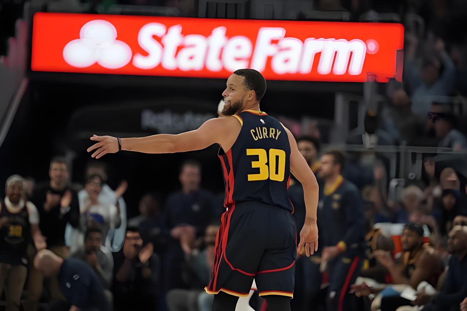 包含勇士队前锋复出，带领球队取得胜利的词条