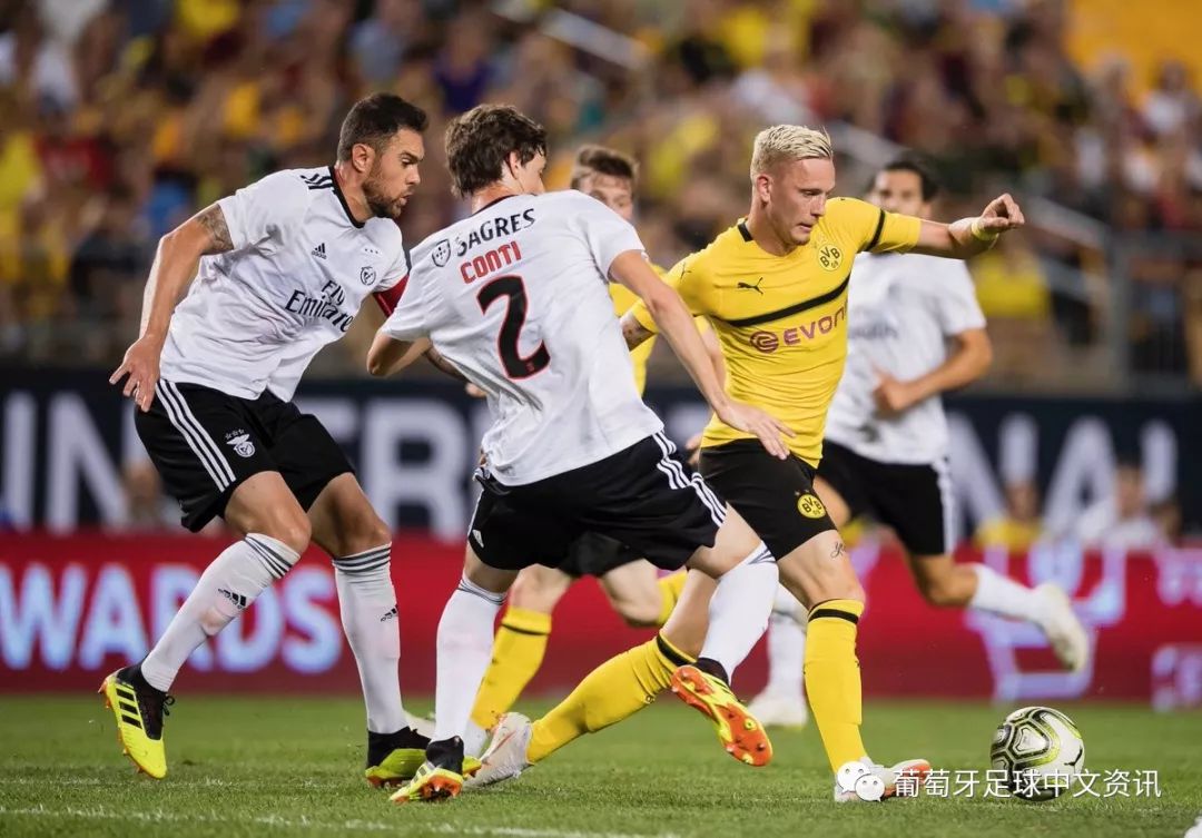 爱游戏网页版登录入口-阿维斯取得绝杀进球，战胜对手取胜