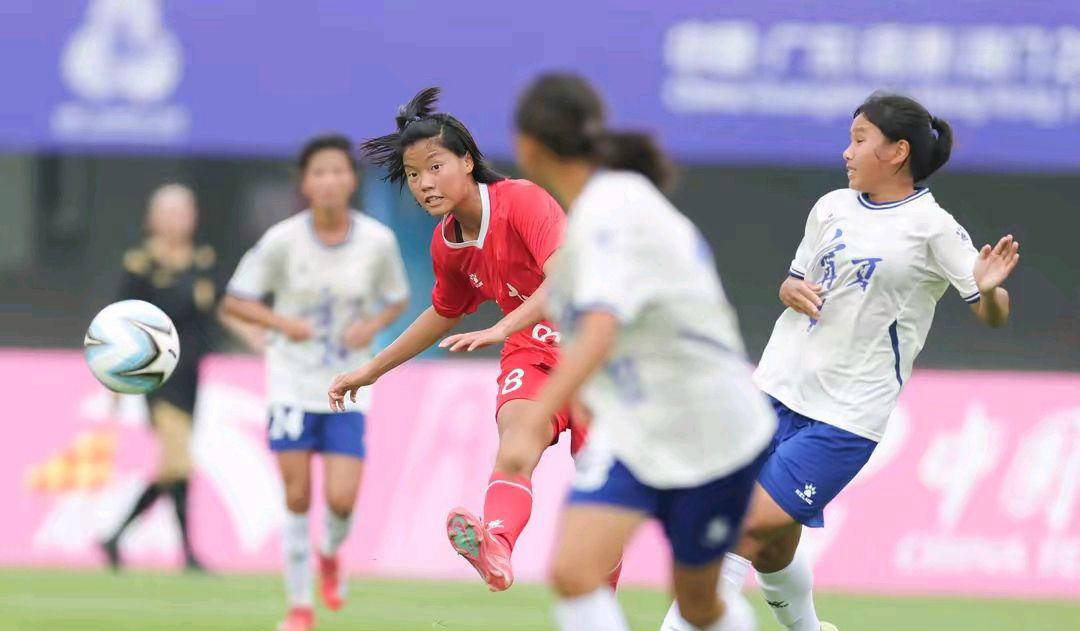 哥伦比亚队在女足比赛中崭露头角