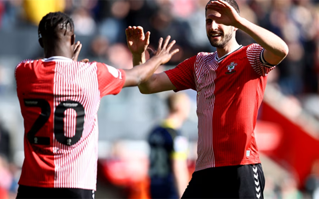 南安普顿客场取得关键胜利，提升排名的简单介绍