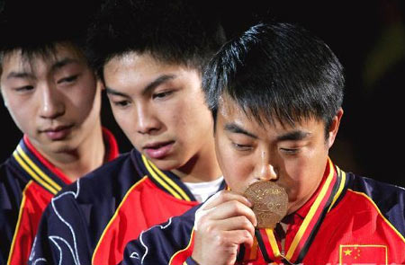 爱游戏官网-包含澳门赛事落幕，中国队蝉联篮球冠军的词条