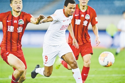 建业客场大胜，走出联赛连败困境的简单介绍